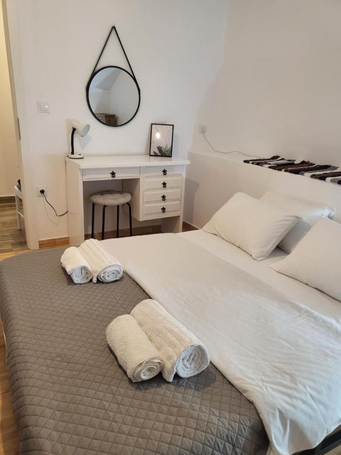 Houlia Home Διαμέρισμα Με Δωρεάν Χώρο Στάθμευσης Steniaí Extérieur photo
